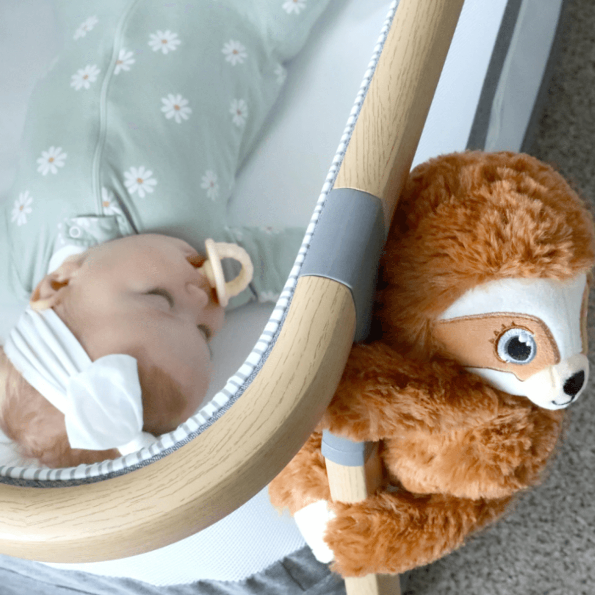 Shusher Sloth - Dovendyr med lydmaskin for baby